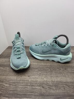 Nike Motiva Cannon Mineral Jade Ice DV1238-011 Women's Size 6 Shoes Sneakers